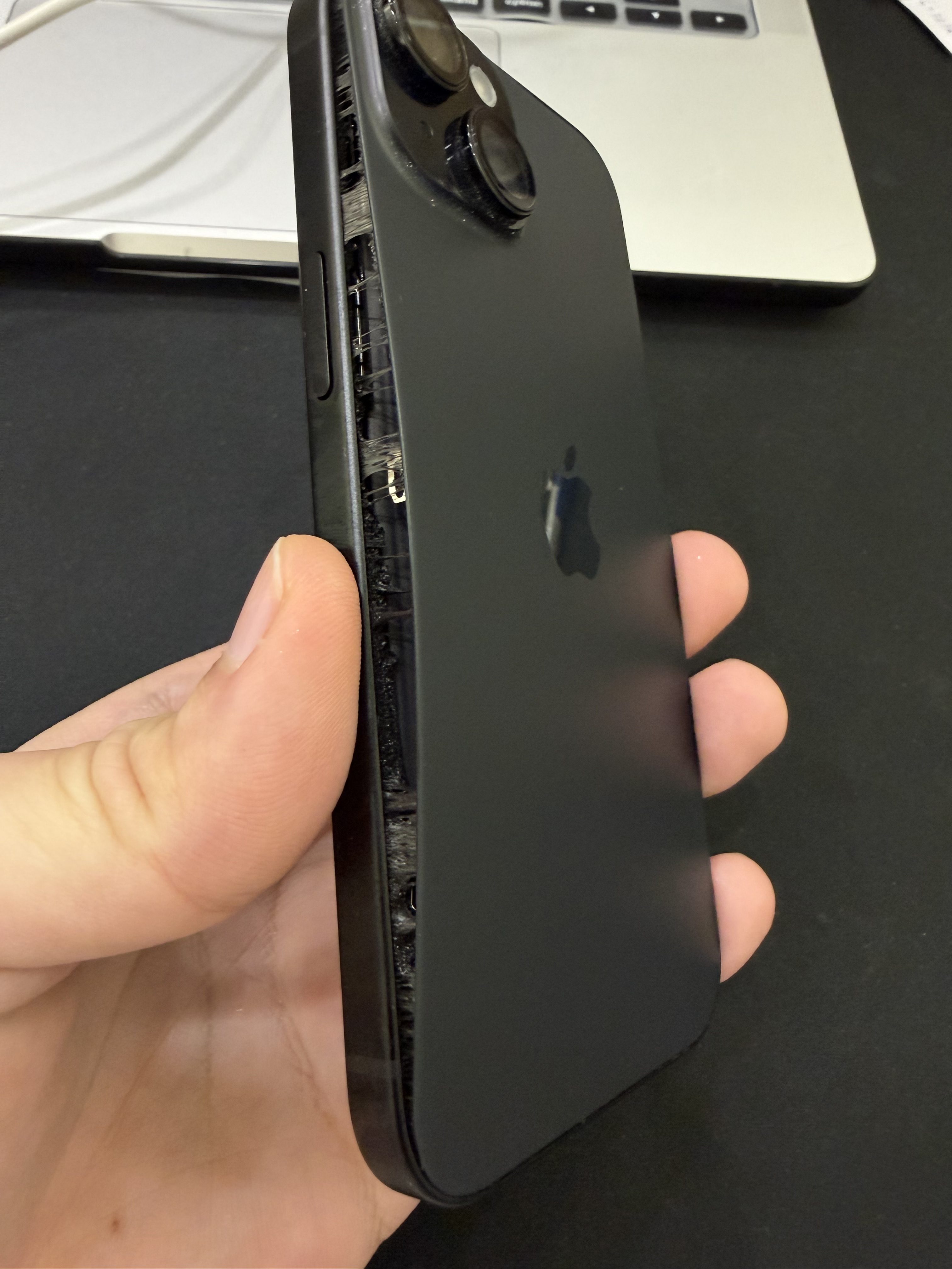 iPhone15電池膨脹更換 台中iPhone維修